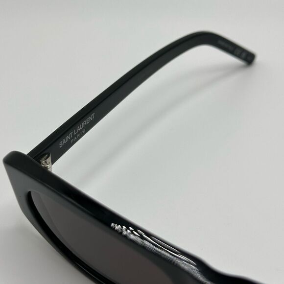 NEW SAINT LAURENT SUNGLASSES SL557 SHADE 001 Black as seen on Hailey Bieber - Picture 8 of 15